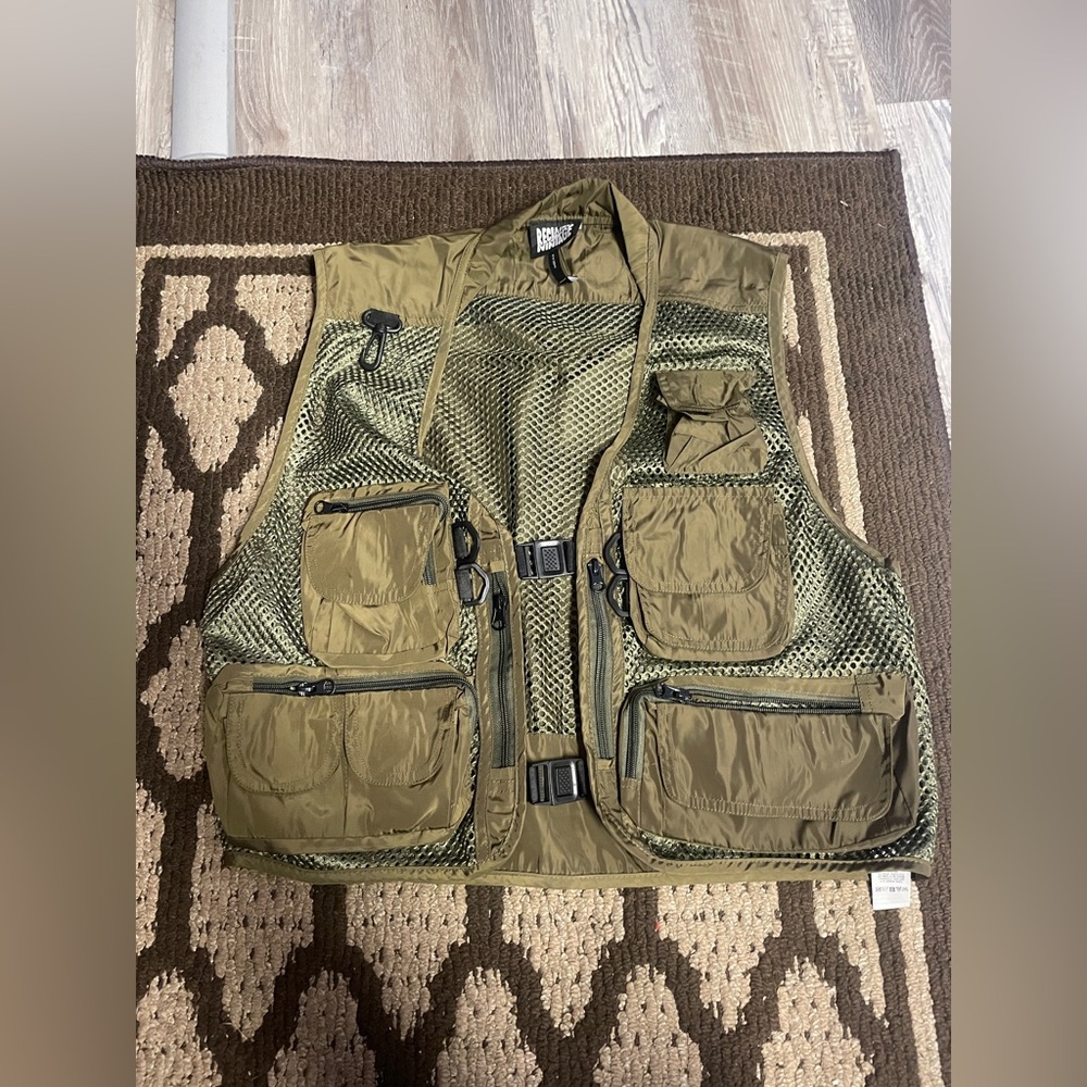ASOS Reclaimed Vintage Utility Military Men’s Medium Pocket Vest